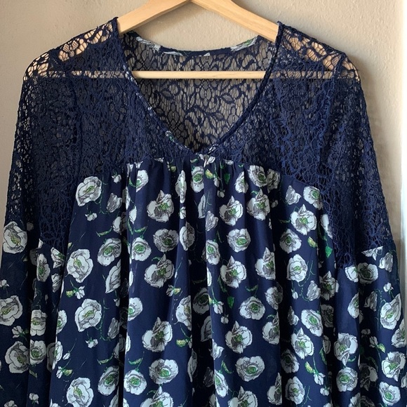 ENTRO Navy Blue Floral Bell Sleeve Mini Dress - Picture 1 of 10